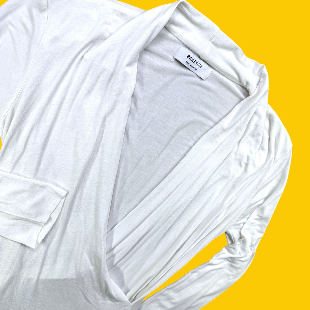 Bailey/44 Wrap Top Women S White Surplice 3/4 Sleeve 405-C938 Elegant Minimalist